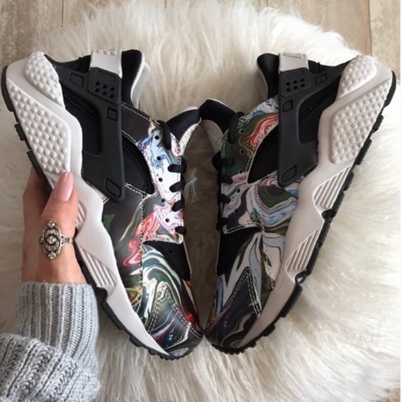 NWT NIKE HUARACHE RUN PREMIUM MARBLE PRINT US 6.5 - Picture 4 of 9